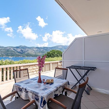 Apartments By The Sea Tri Zala, Korcula - 9237 Zrnovo Exterior photo